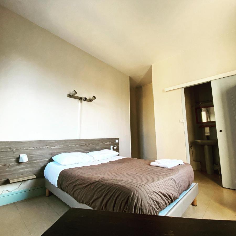 Hotel Le Midi Clermont-Cournon ภายนอก รูปภาพ
